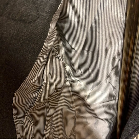 BANANA REPUBLIC ~ Grey Hooded Wool Blend Coat with Toggle Closures and Pockets - Picture 5 of 11